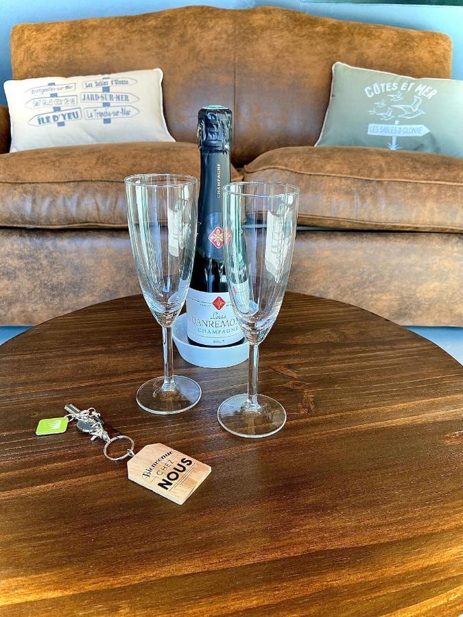Adorable Guest House Avec Balneo Et Piscine オロンヌ・シュル・メール エクステリア 写真